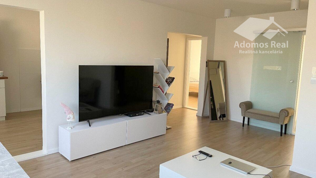 3- IZBOVÝ BYT KOŠICE - ŤAHANOVCE / ČÍNSKA