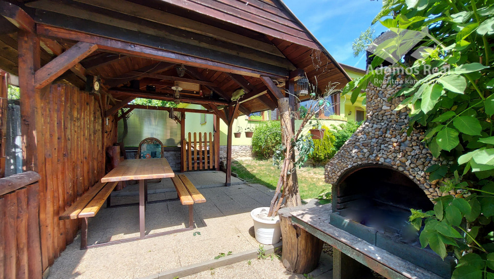 4-IZBOVÝ ROD. DOM KOŠICE - PEREŠ / PRENÁJOM