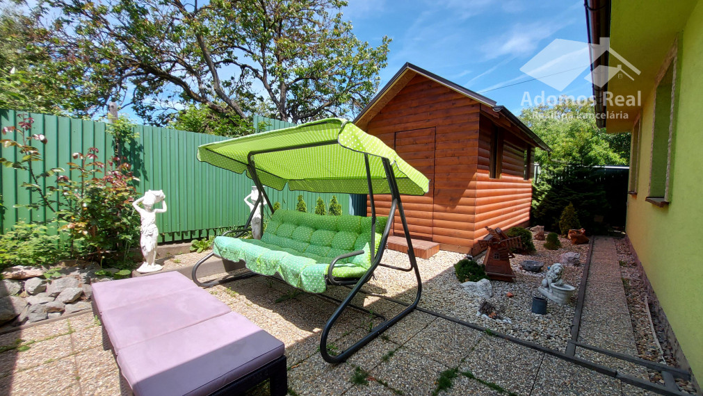 4-IZBOVÝ ROD. DOM KOŠICE - PEREŠ / PRENÁJOM