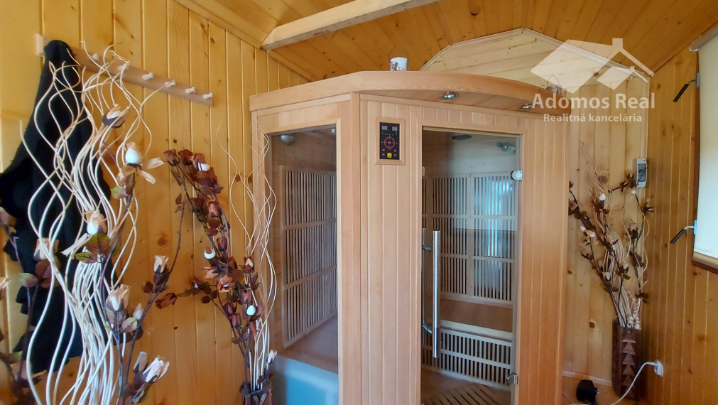 4-IZBOVÝ ROD. DOM KOŠICE - PEREŠ / PRENÁJOM