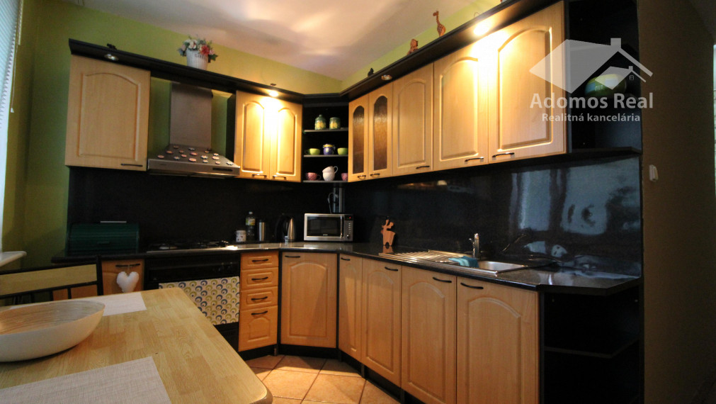 3 - IZBOVÝ BYT KOŠICE - JAZERO / AZOVSKÁ