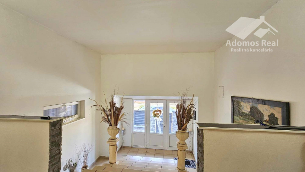 4-IZBOVÝ RODINNÝ DOM / TREBIŠOV