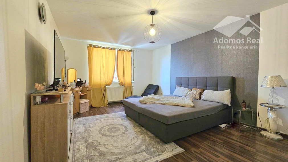 4-IZBOVÝ RODINNÝ DOM / TREBIŠOV