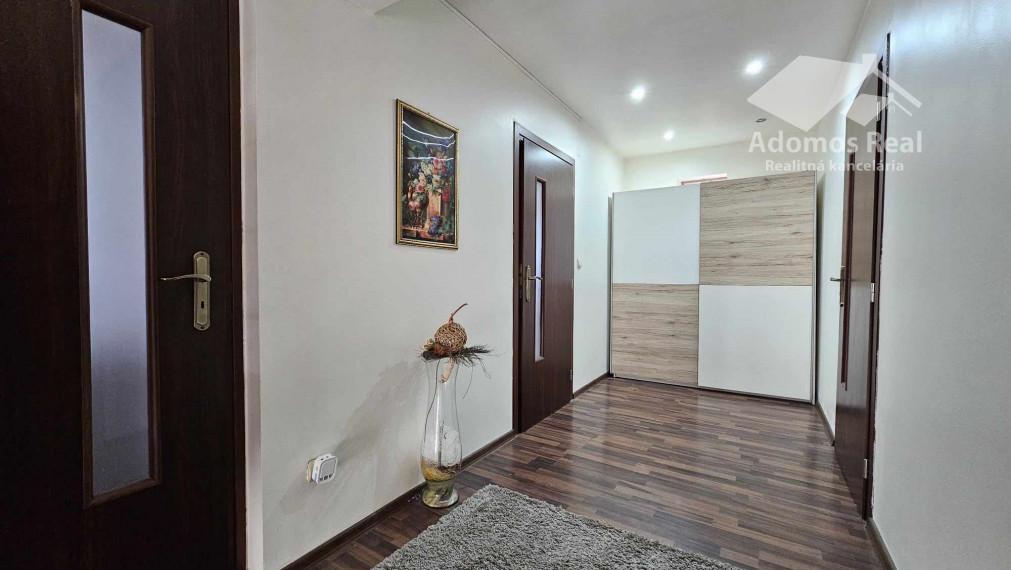 4-IZBOVÝ RODINNÝ DOM / TREBIŠOV