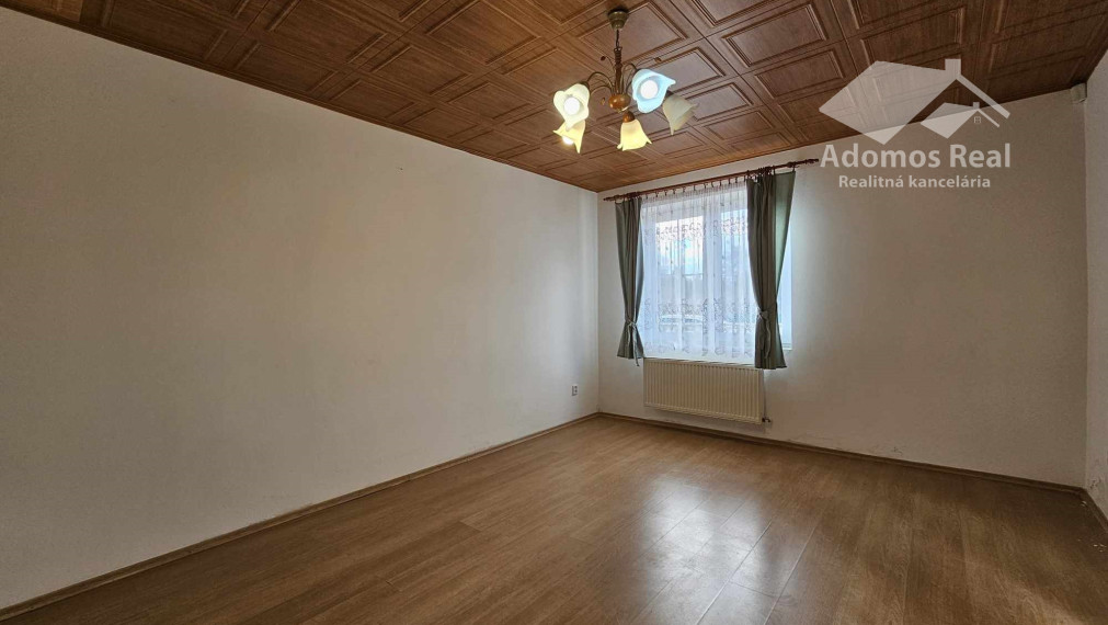 RODINNÝ DOM  - LIPTOVSKÝ TRNOVEC