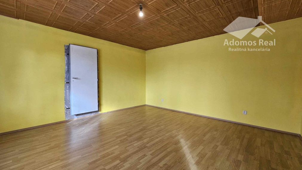 RODINNÝ DOM  - LIPTOVSKÝ TRNOVEC