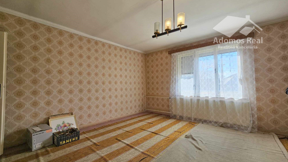 6 - IZBOVÝ RODINNÝ DOM - PUSTÉ ČEMERNÉ