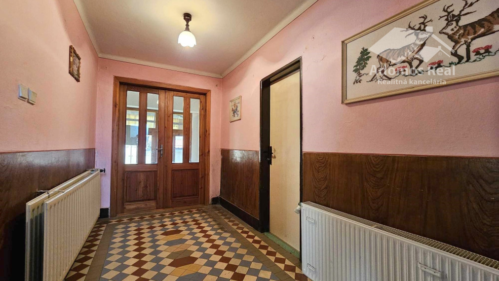 6 - IZBOVÝ RODINNÝ DOM - PUSTÉ ČEMERNÉ