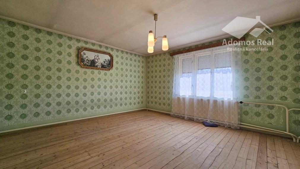 6 - IZBOVÝ RODINNÝ DOM - PUSTÉ ČEMERNÉ