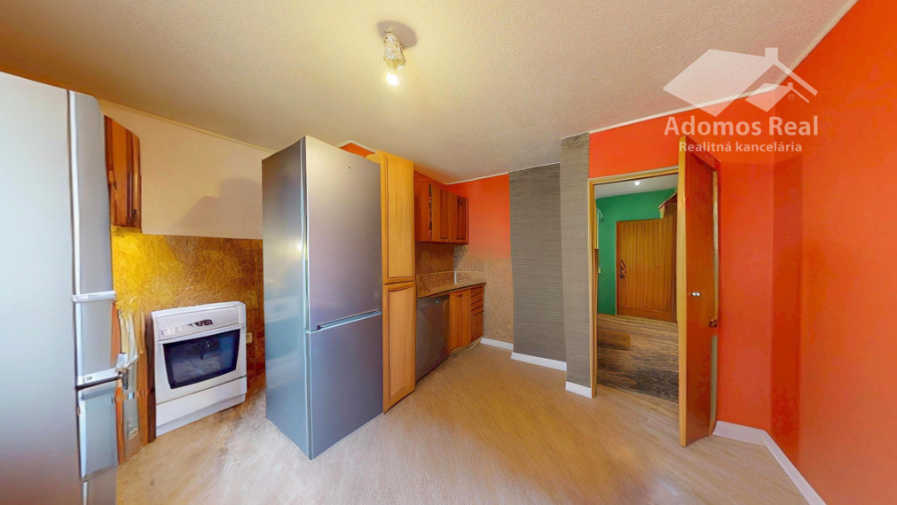 4 - IZBOVÝ BYT + GARÁŽ - ŠTRBA / HLAVNÁ