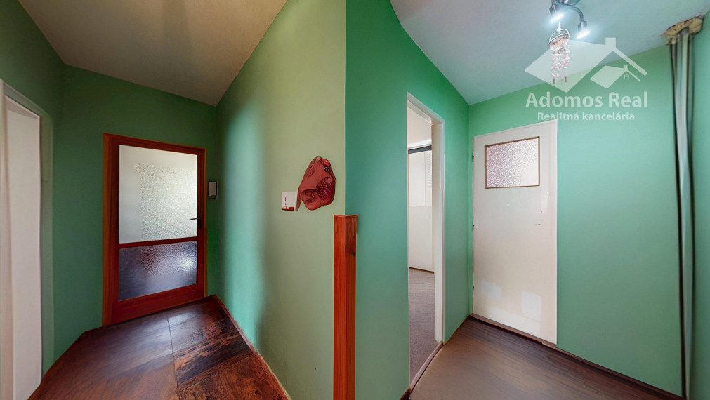 4 - IZBOVÝ BYT + GARÁŽ - ŠTRBA / HLAVNÁ