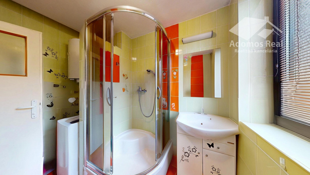 4 - IZBOVÝ BYT + GARÁŽ - ŠTRBA / HLAVNÁ