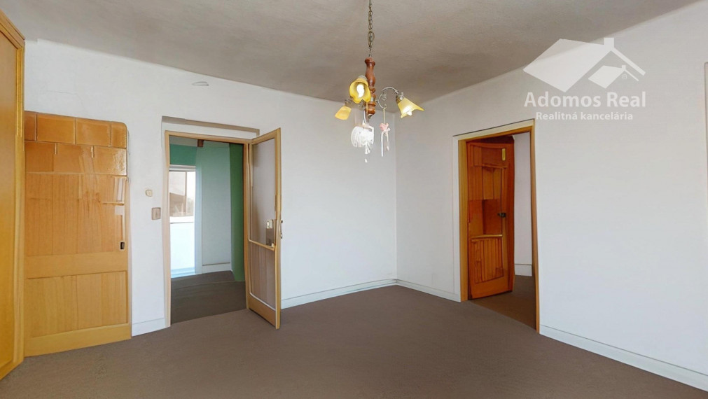 4 - IZBOVÝ BYT + GARÁŽ - ŠTRBA / HLAVNÁ