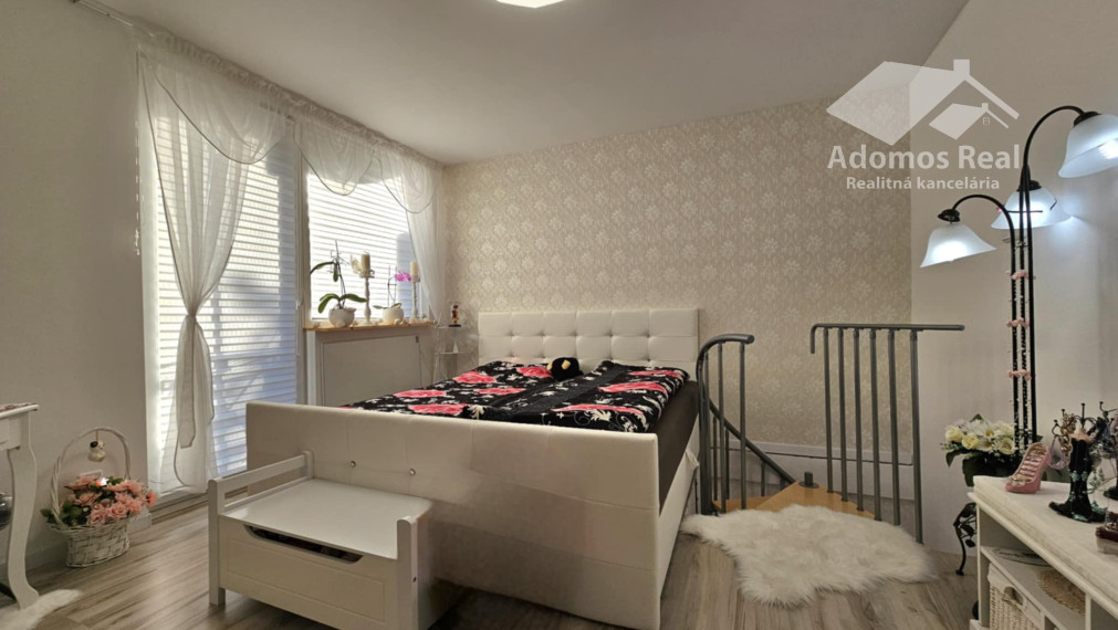 DREVODOM S POZEMKOM - ŤAHANOVCE