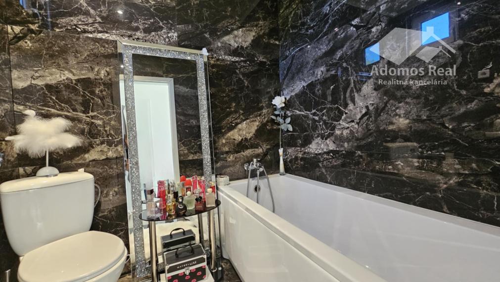 DREVODOM S POZEMKOM - ŤAHANOVCE