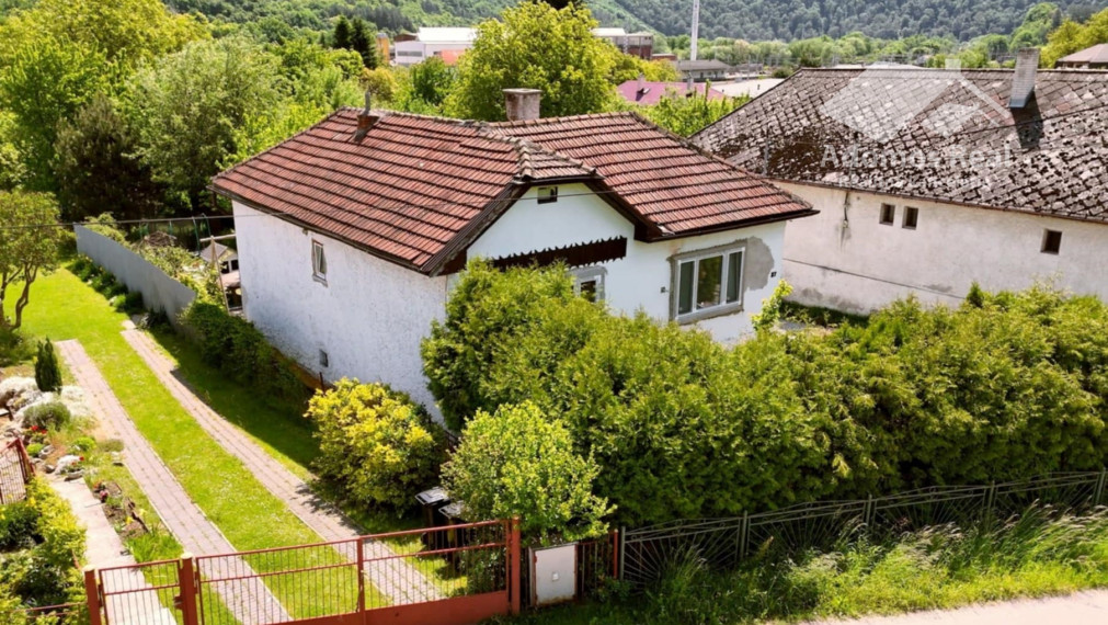 RODINNÝ DOM S VEĽKÝM POZEMKOM - KYSAK