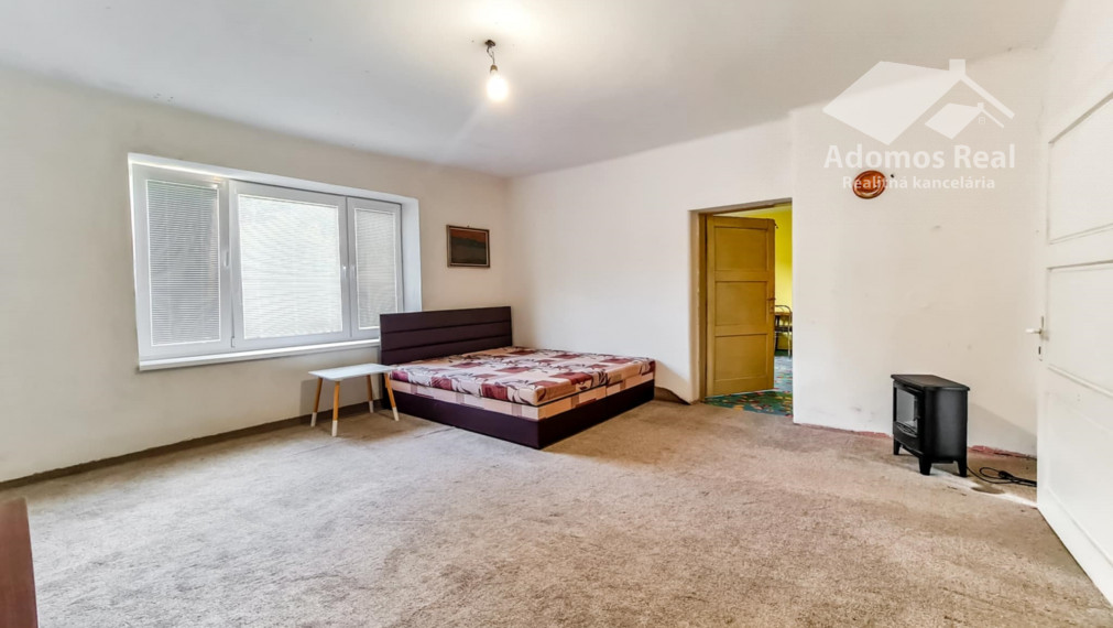 RODINNÝ DOM S VEĽKÝM POZEMKOM - KYSAK