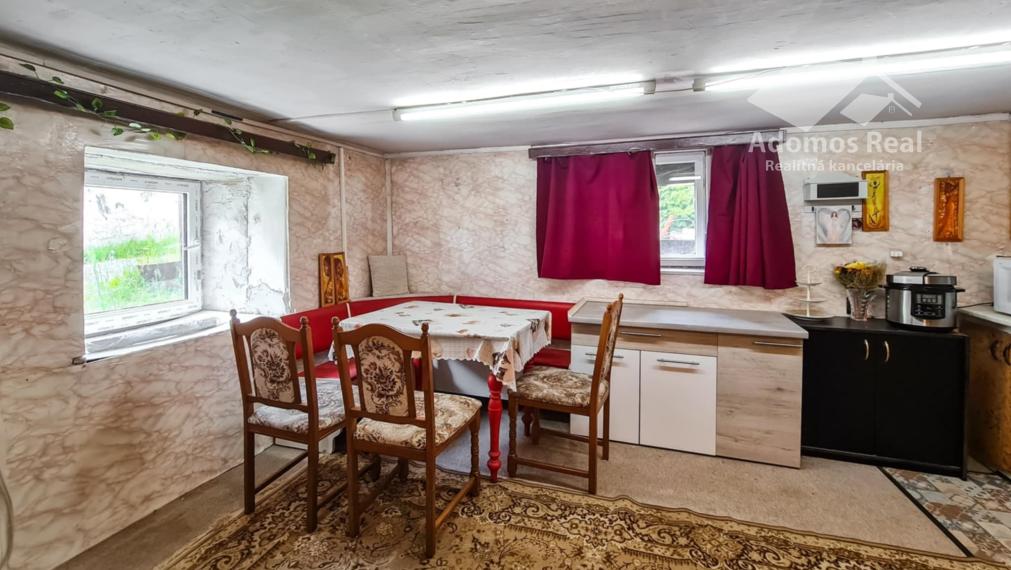 RODINNÝ DOM S VEĽKÝM POZEMKOM - KYSAK