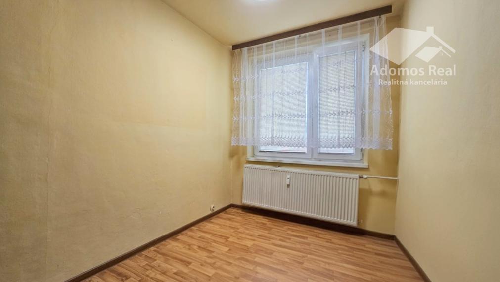 3 - IZBOVÝ BYT TREBIŠOV / KOMENSKÉHO