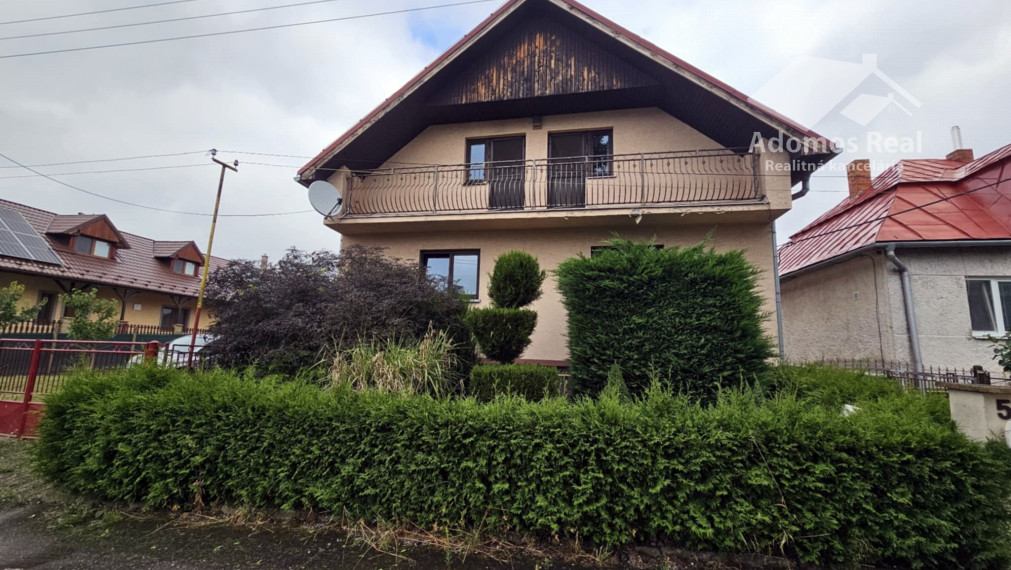 7-IZBOVÝ RODINNÝ DOM S BAZÉNOM - SEČOVSKÁ POLIANKA