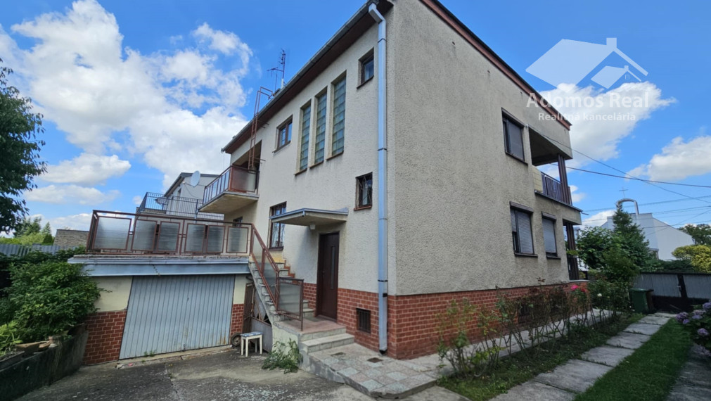 5-IZBOVÝ RODINNÝ DOM MICHALOVCE