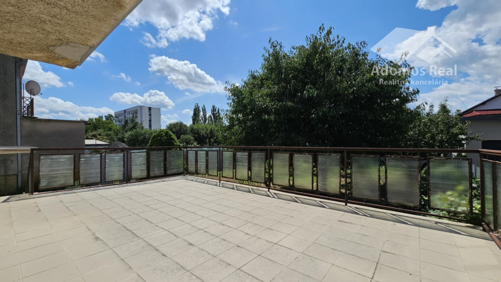 5-IZBOVÝ RODINNÝ DOM MICHALOVCE