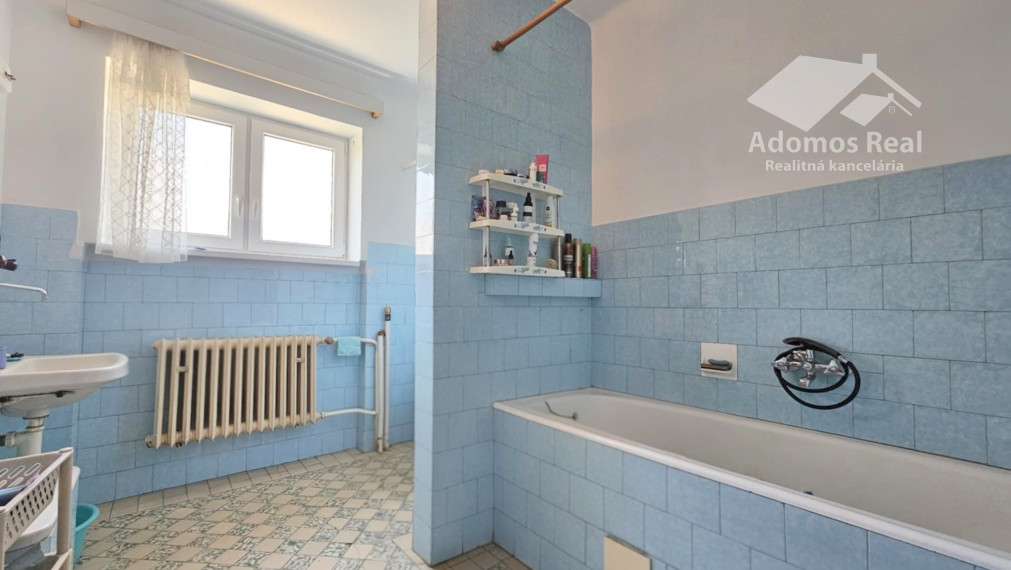 5-IZBOVÝ RODINNÝ DOM MICHALOVCE