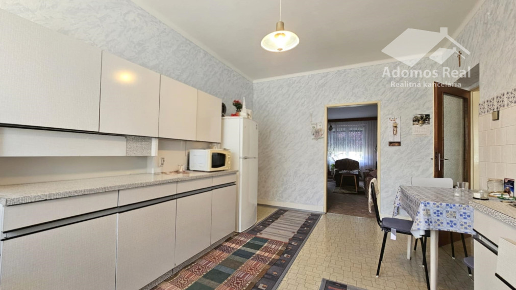 5-IZBOVÝ RODINNÝ DOM MICHALOVCE