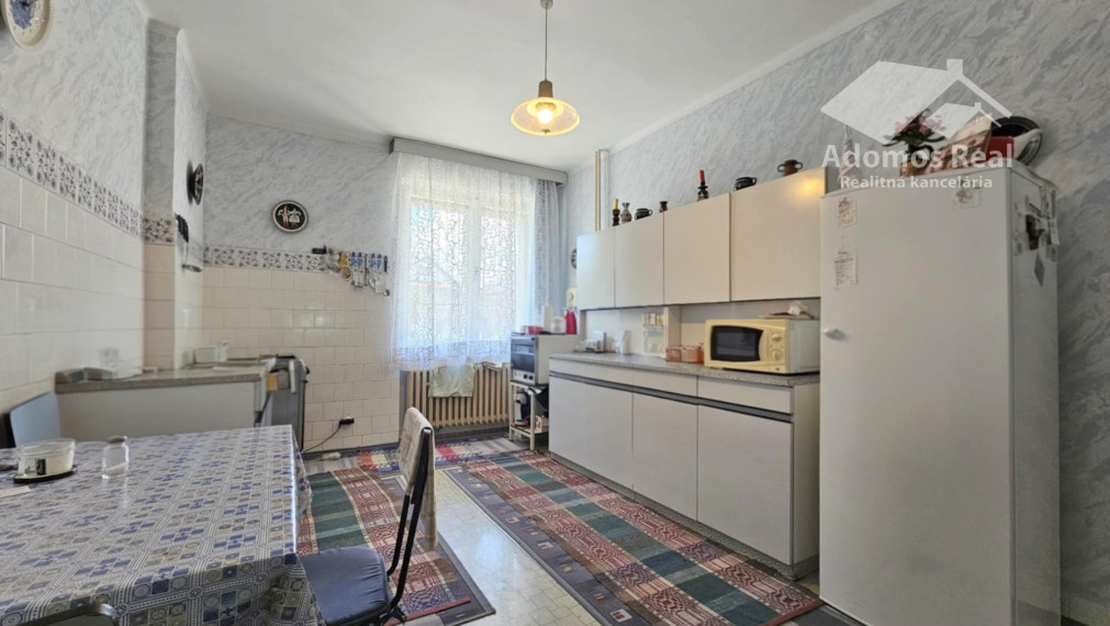 5-IZBOVÝ RODINNÝ DOM MICHALOVCE