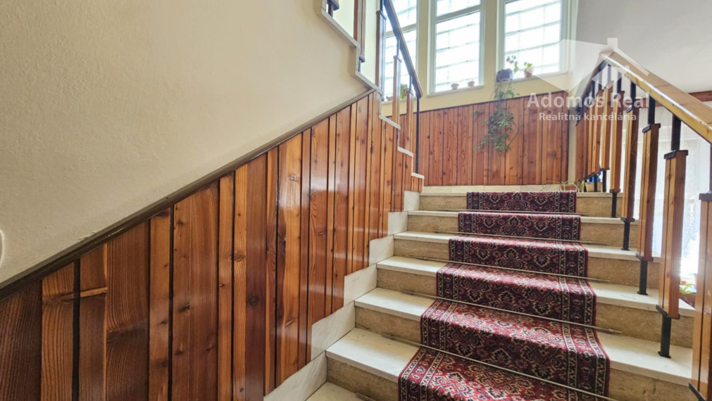 5-IZBOVÝ RODINNÝ DOM MICHALOVCE