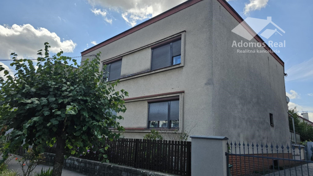 5-IZBOVÝ RODINNÝ DOM MICHALOVCE