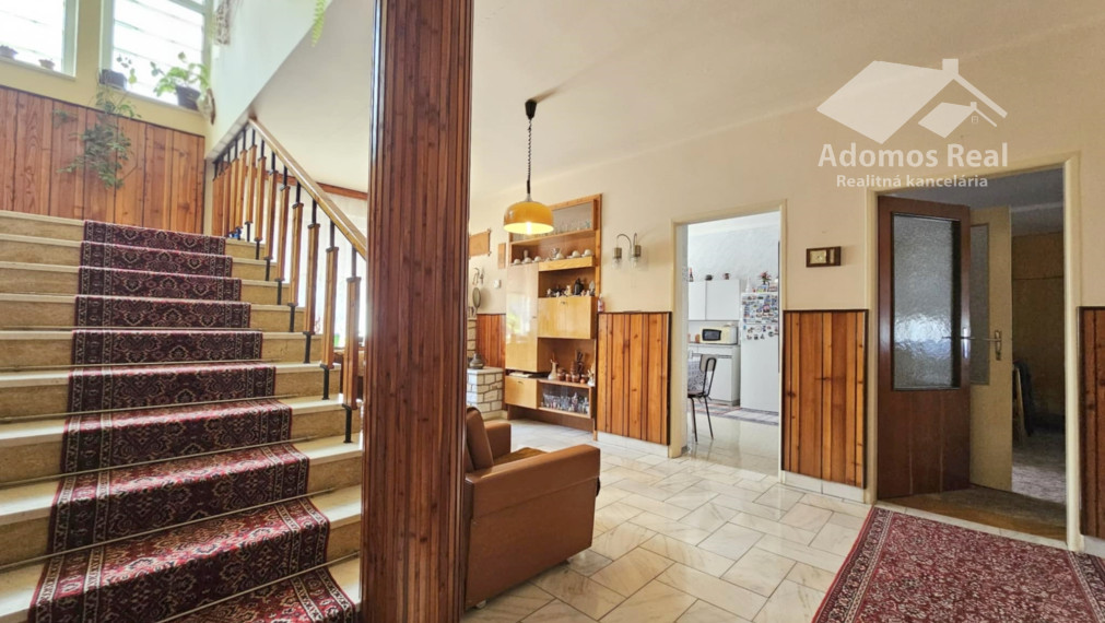 5-IZBOVÝ RODINNÝ DOM MICHALOVCE