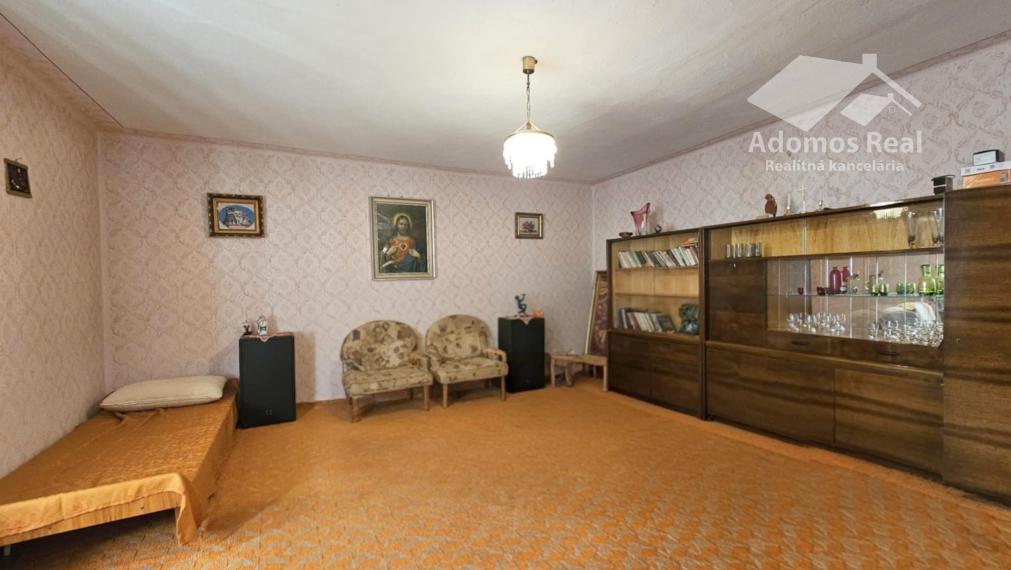 RODINNÝ DOM ŠEMŠA