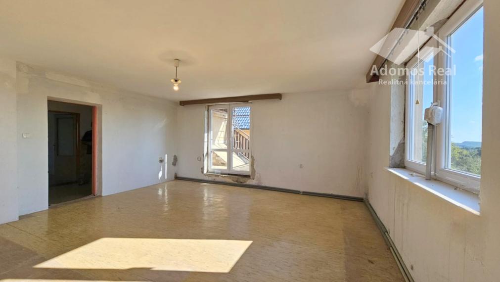 RODINNÝ DOM ŠEMŠA