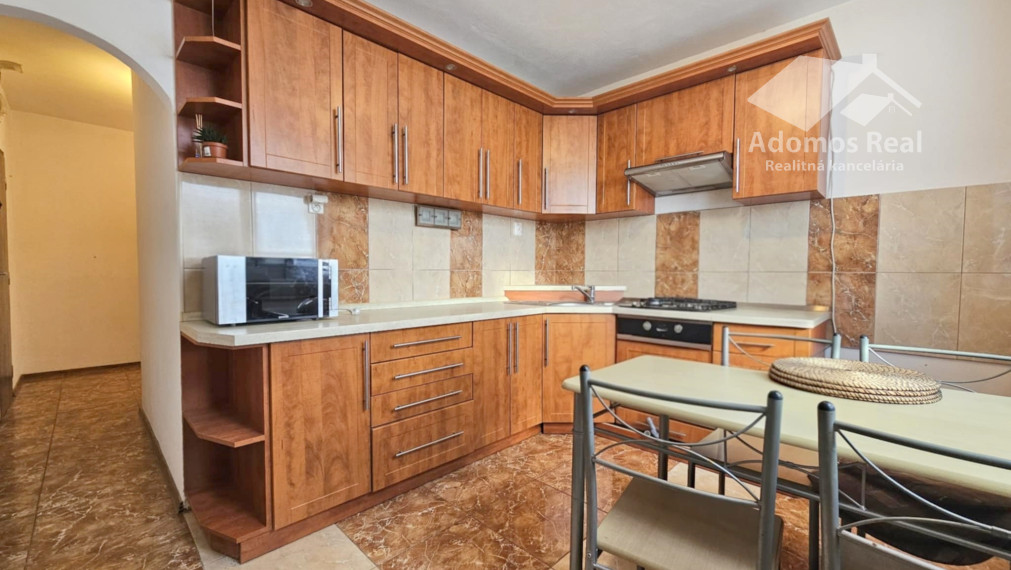 3 - IZBOVÝ BYT VRANOV NAD TOPĽOU - OKULKA