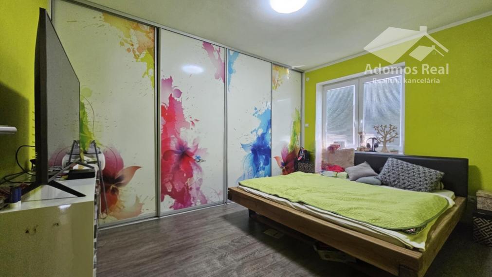 RODINNÝ DOM S BAZÉNOM - KOŠICE OKOLIE / HANISKA