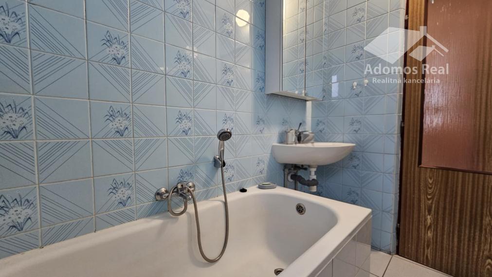 RODINNÝ DOM - KOŠICE OKOLIE / TURŇA NAD BODVOU