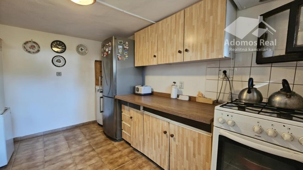 CHATA SO ZÁHRADOU KOŠICE - OKOLIE/SELEŠKA