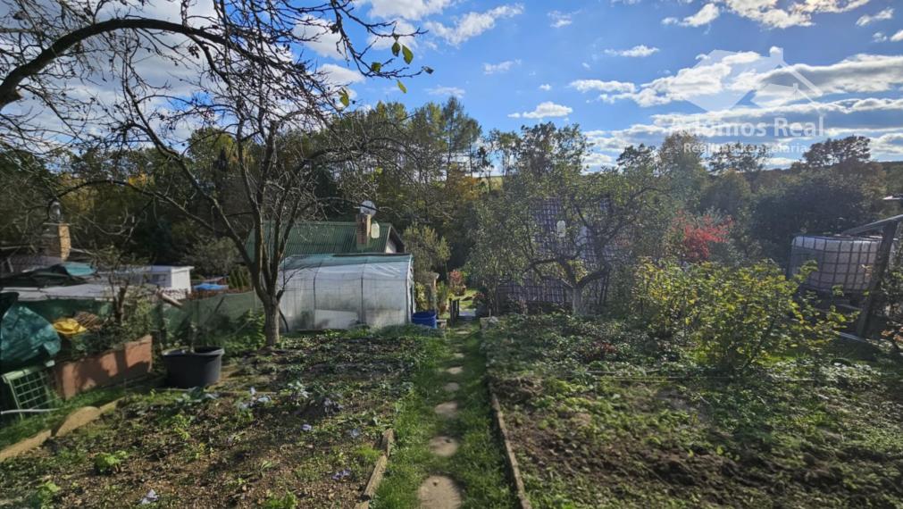 CHATA SO ZÁHRADOU KOŠICE - OKOLIE/SELEŠKA