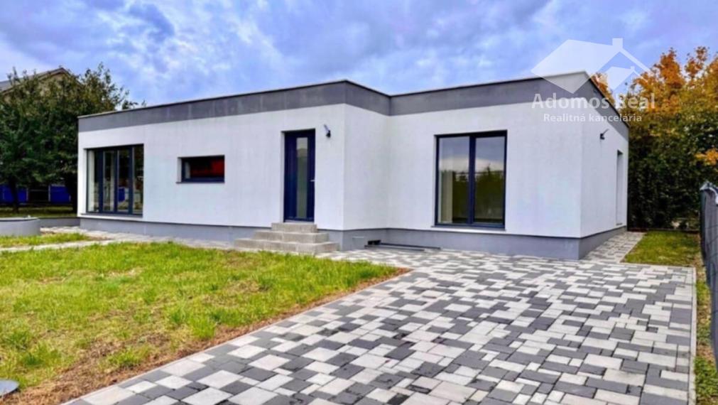 5-IZBOVÝ RODINNÝ DOM KOŠICE - OKOLIE / SEŇA