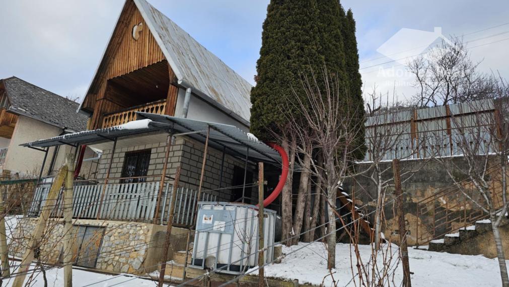 CHATA SO ZÁHRADOU-JABLONOV NAD TURŇOU