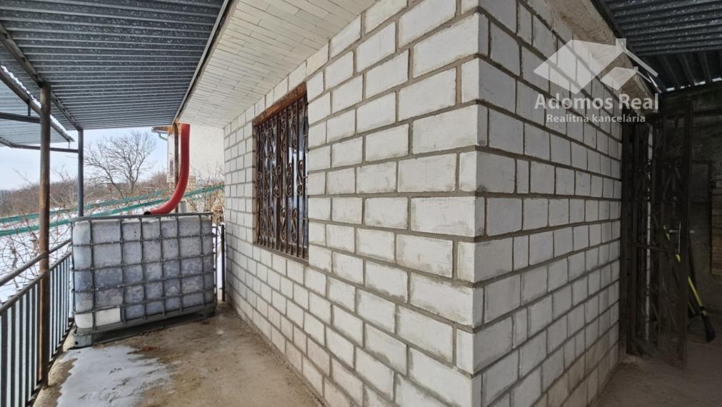 CHATA SO ZÁHRADOU-JABLONOV NAD TURŇOU