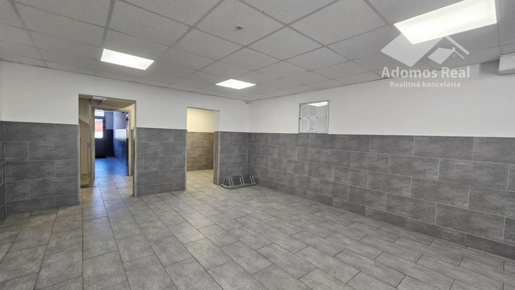 4 - IZBOVÝ BYT TREBIŠOV / KOMENSKÉHO