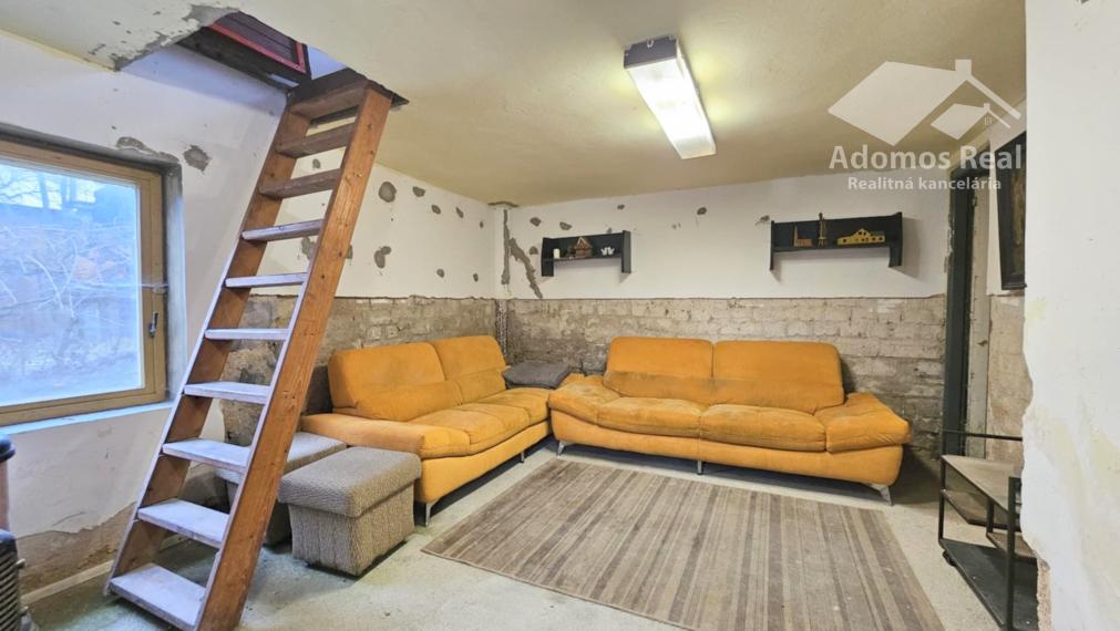 CHATA SO ZÁHRADOU-SADY NAD TORYSOU