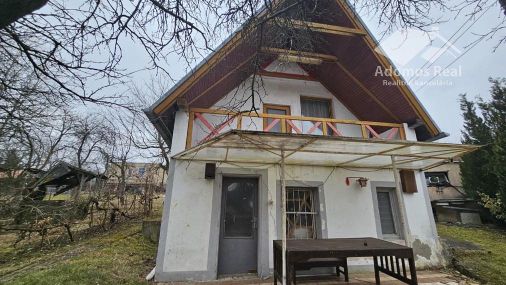 CHATA SO ZÁHRADOU-SADY NAD TORYSOU