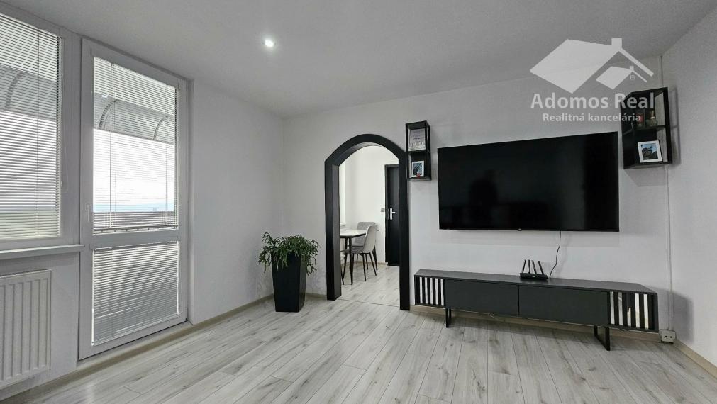 3 - IZBOVÝ BYT KOMENSKÉHO / TREBIŠOV