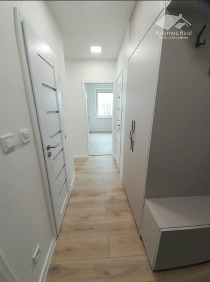 3 - IZBOVÝ BYT KOŠICE NAD JAZEROM / JENISEJSKÁ