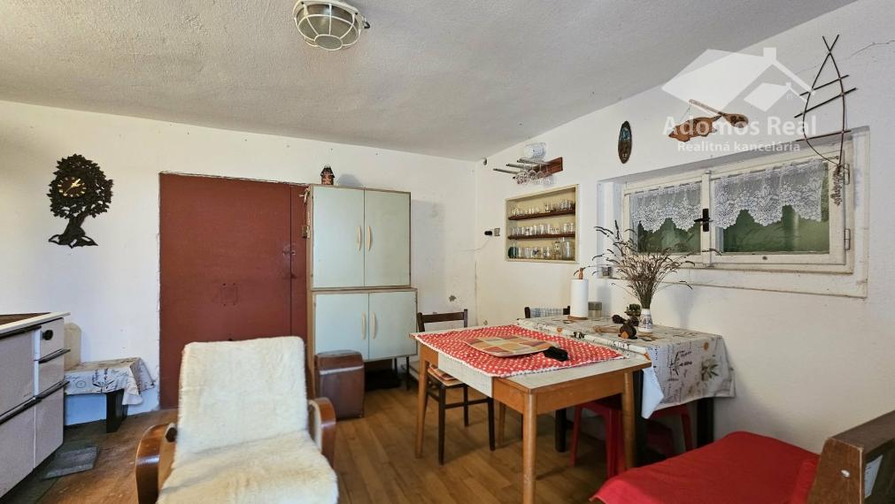 CHATA SO ZÁHRADOU-HRUŠOV