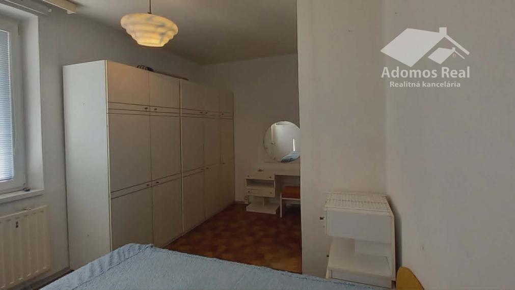 3 - IZBOVÝ BYT HUMENNÉ / MIEROVÁ