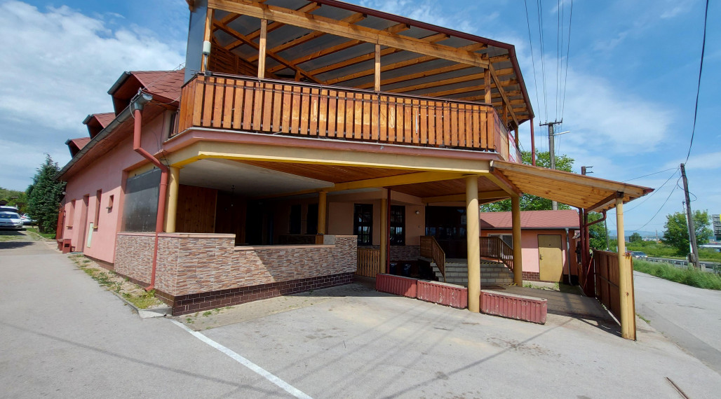 DOM NA PODNIKANIE - KOŠICE / PEREŠ